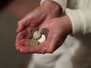 Supporting image for story: Thousands forced into poverty by winter fuel squeeze, Government estimates