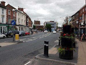 Supporting image for story: Drivers in Newport urged to park with care