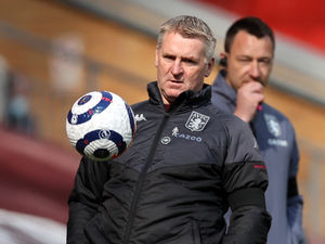 Supporting image for story: Dean Smith: Aston Villa unlucky to lose at Anfield