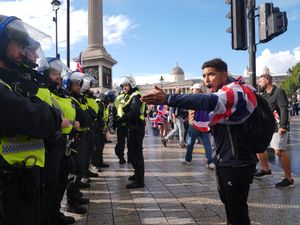 Supporting image for story: PM condemns ‘Unite the Kingdom’ rally that ‘sent shiver’ through communities