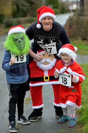  Chris Aitken with Dougie and Phoebe in the Kinnerley Fun Run