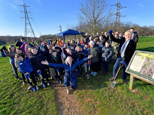 Supporting image for story: Children plant hundreds of trees in Staffordshire for Queen's Platinum Jubilee