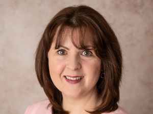 Supporting image for story: Businesswoman wins accountancy award
