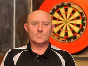 Supporting image for story: Mark Jones stuns James Wade in win