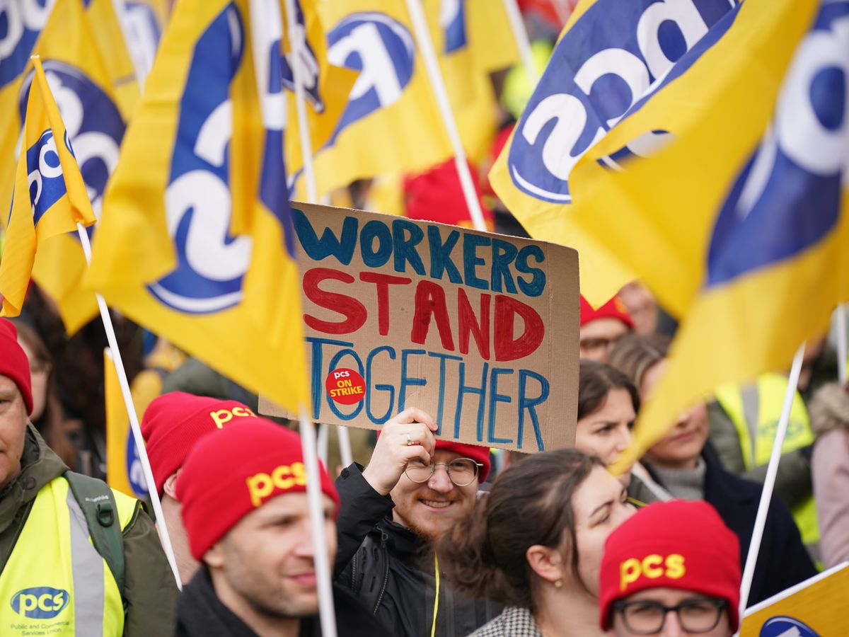 Energy regulator &lsquo;disappointed&rsquo; after strike announcement