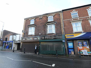 Supporting image for story: Families evacuated from Lye building after cracks appear in wall