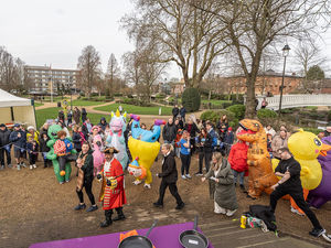 Stafford Pancake Race (Pic: Ian Knight / Z70 Photography)