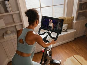 Supporting image for story: Peloton breaks record for highest live class attendance