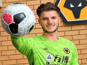 Supporting image for story: Shrewsbury Town sign Wolves goalkeeper Matija Sarkic on loan