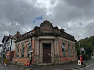 Supporting image for story: Former bank building in south Shropshire town goes up for sale