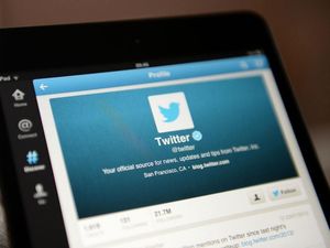 Supporting image for story: Twitter explains why it’s not banning InfoWars’ Alex Jones