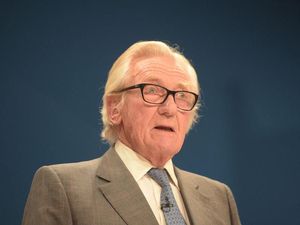 Supporting image for story: Tory grandee Lord Heseltine to vote Lib Dem in European election
