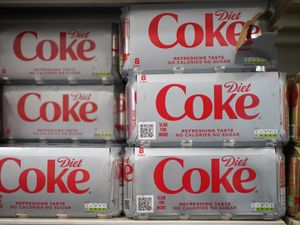 Supporting image for story: Food agency probing Coca-Cola products over chlorate levels