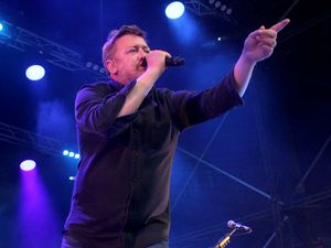 Supporting image for story: Review: Elbow, Forest Live, Cannock Chase - with pictures