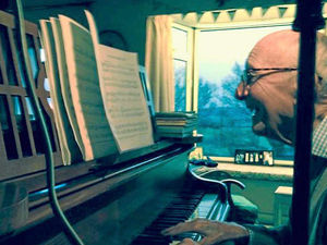 Supporting image for story: Retired director of music dies, age 98