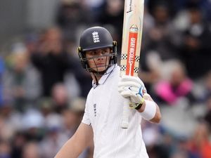 Supporting image for story: Jamie Smith continues to impress as England edge ahead against Sri Lanka