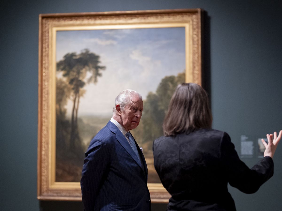 King asked what British artwork might be &lsquo;lurking in Australia&rsquo; in gallery tour