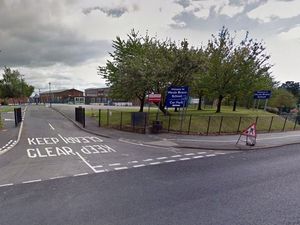 Supporting image for story: Council staff to attend road safety group's meeting on school safety measures