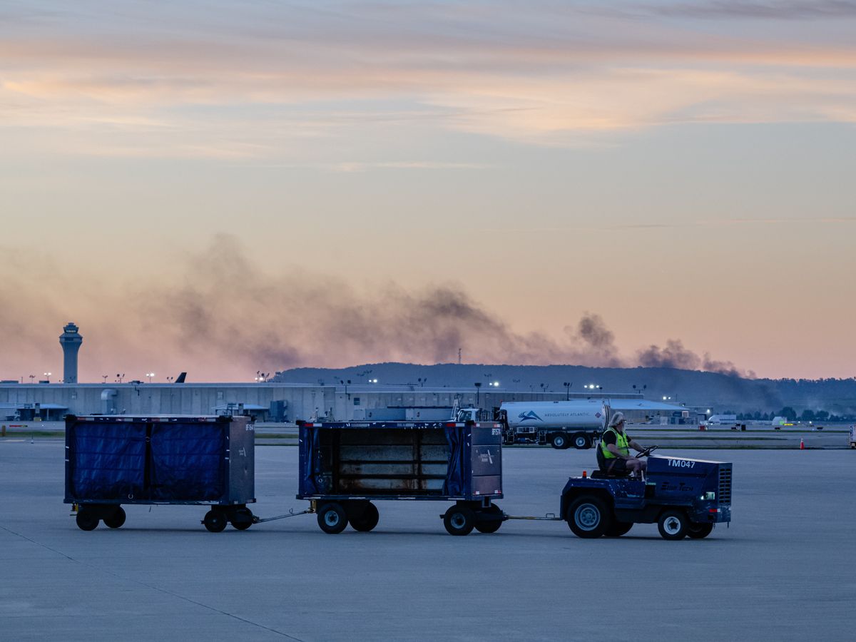 Cargo plane&rsquo;s left wing caught fire before fatal Kentucky crash