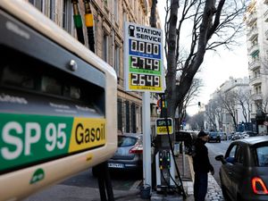 Supporting image for story: EU cuts forecasts for economic growth as fallout from war in Ukraine widens