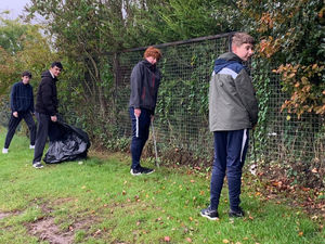 Supporting image for story: Bridgnorth students commended for play area litter pick