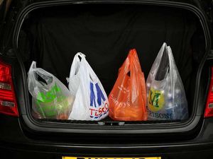 Supporting image for story: Poll: Should supermarkets be made to donate unsold, edible food to charities?