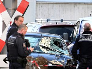 Supporting image for story: Two killed as car rammed into crowd in German city of Mannheim