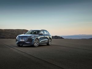 Supporting image for story: Audi takes the covers off new Q6 e-Tron