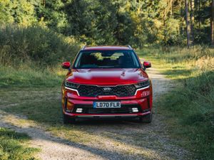 Supporting image for story: Kia issues Sorento recall over faulty eCall SOS feature