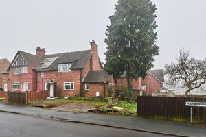 The end of terrace house on Haybridge Avenue. Picture: Rightmove & Auction Hammer Midlands.