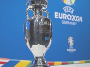 Supporting image for story: Ambulance bosses plead with football fans to keep 'cool heads' tonight following spike in call-outs