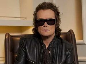 Supporting image for story: Rocker Glenn Hughes offers help for JB's