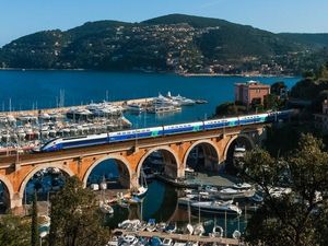 Supporting image for story: France wants to introduce autonomous high-speed trains by 2023