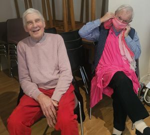 Phil's dress is the envy of international designers