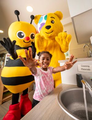 Pudsey Bear spreads smiles at Busy Bees Nursery as part of the ‘Great Kindness Swarm’ – a joyful campaign by Busy Bees, inspiring children and staff to complete 250,000 acts of kindness for BBC Children in Need.