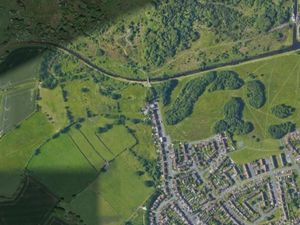 Supporting image for story: Twenty firefighters tackle blaze on grassland in Pelsall