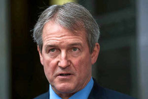 Supporting image for story: Shropshire MP Owen Paterson calls for end to hunting ban
