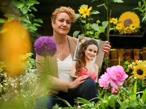 Supporting image for story: Devoted Black Country mum gets recognition for sunflower seeds fundraising for cancer