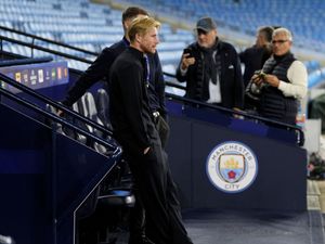 Supporting image for story: Antonio Conte seeks counsel from Kevin De Bruyne ahead of Manchester City return