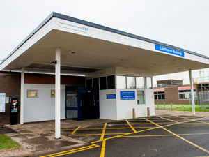 Supporting image for story: Shrewsbury maternity beds to be suspended for up to six months