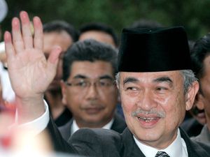 Abdullah Ahmad Badawi waves