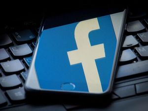 Supporting image for story: Parliament ‘waiting’ to talk to Facebook boss Mark Zuckerberg