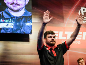 Supporting image for story: World Championship Darts - Walsall's Matty Dennant will fulfil his "childhood dream" when he makes his debut