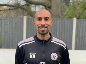 Supporting image for story: Former Wolves midfielder Karl Henry apologises for referee controversy