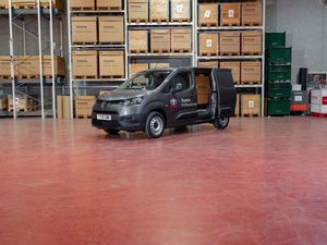 Supporting image for story: Toyota adds to line-up with new Proace City compact van