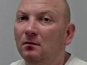 Supporting image for story: Murderer who stabbed victim with broken bottle at Telford play area jailed for life