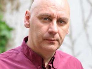 Supporting image for story: Man's life saved - with a punch to the stomach