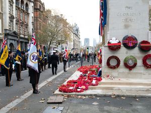 Supporting image for story: Thousands march to Cenotaph in honour of Jewish servicemen and women