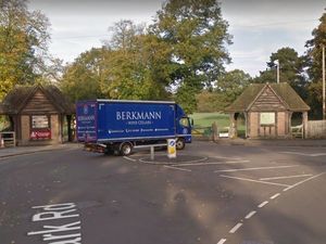 Supporting image for story: Man dies after car hits bollard at Sutton Park