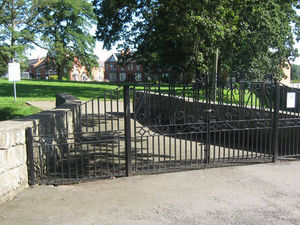 Supporting image for story: Embankment fears for Oswestry parkland